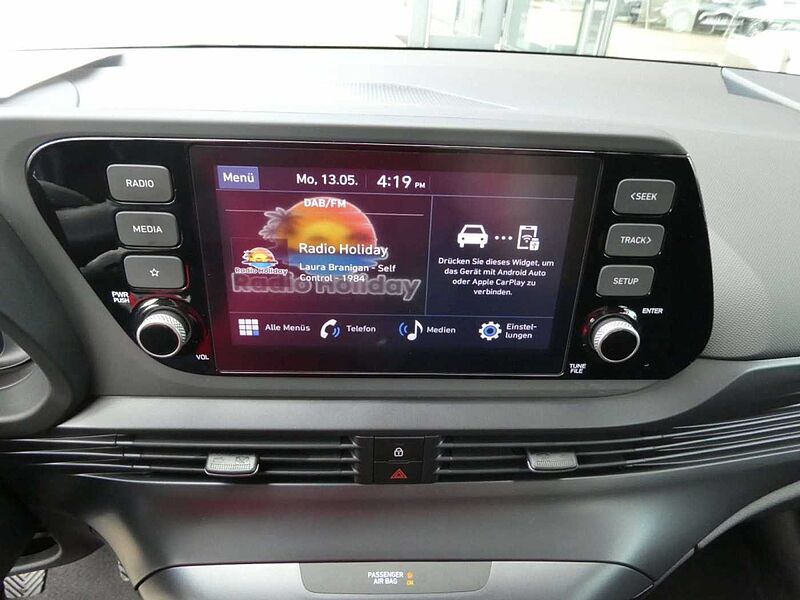 Hyundai i20 1,2 MPI*48V*Emotion*LED*Apple*Kamera*Alu*2-Tone*Al